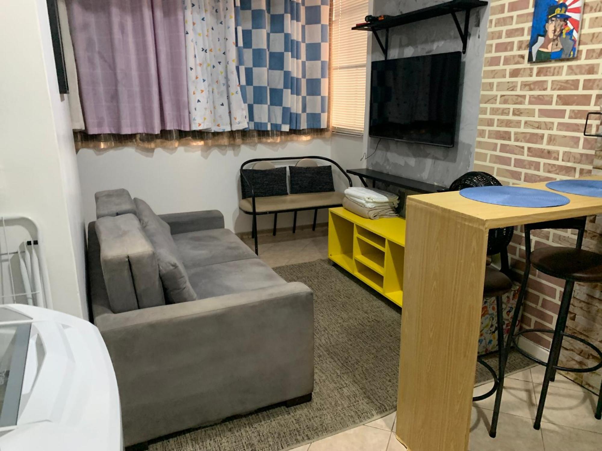 Ap Vibrante, Colorido E Agitado Apartamento